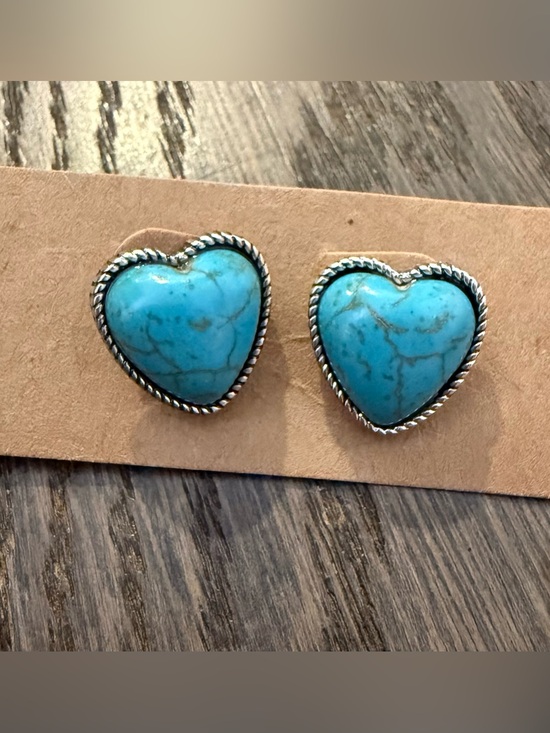 Jewelry - Turquoise Heart Stud Western Earrings with Silver Rope Trim